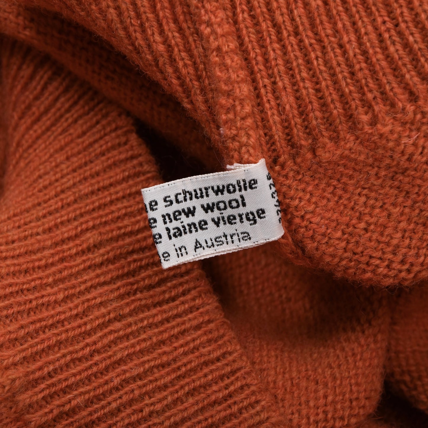 Altessa x J.H. Hembach Vintage Shetland-Wollpullover Made in Austria – Orange