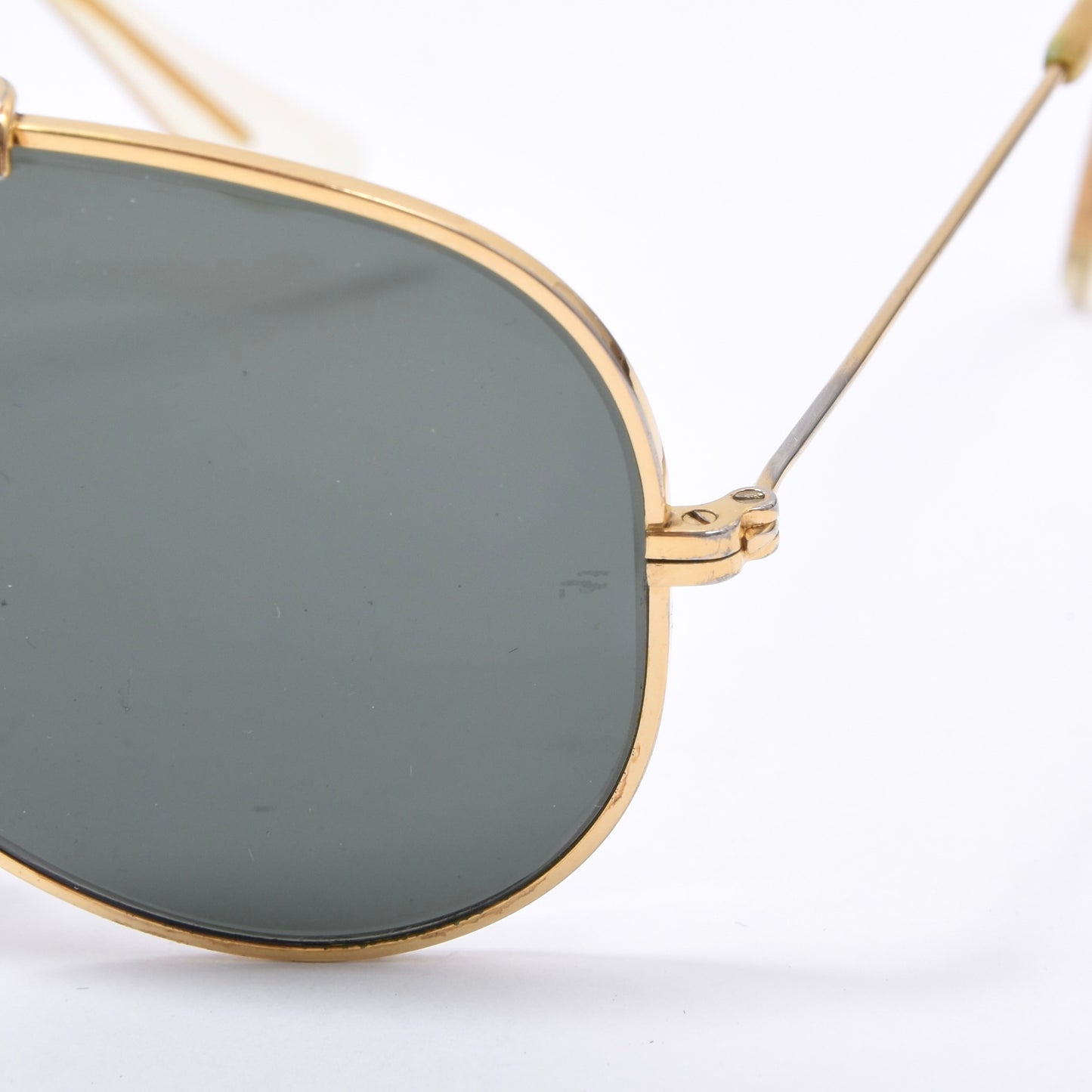 B&L Ray-Ban Aviator Sonnenbrille – Gold