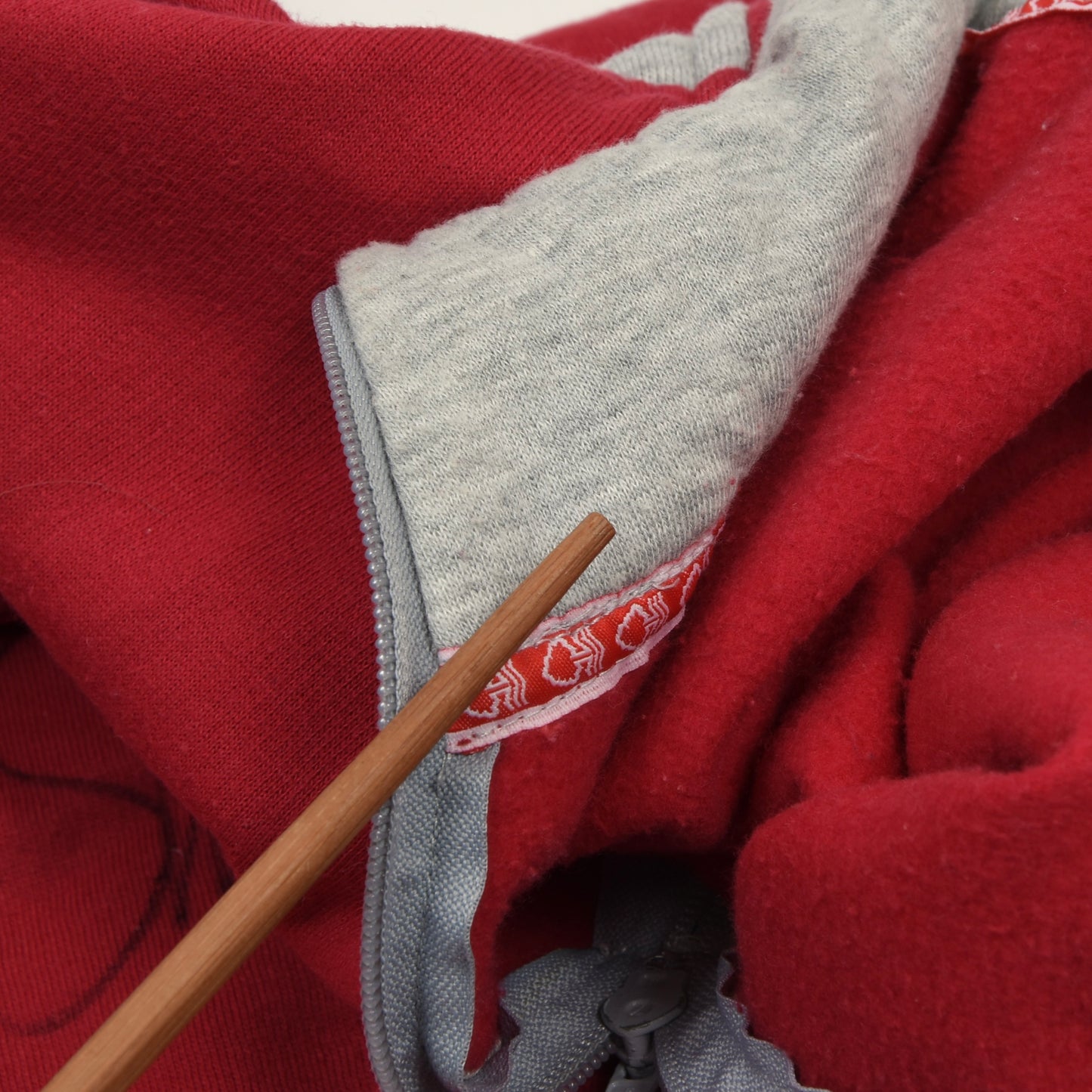 Nottingham Forest FC Signed Pullover Size XL - Red