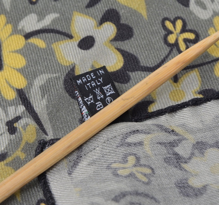 Wool/Silk Pocket Square Floral Print - Grey & Green