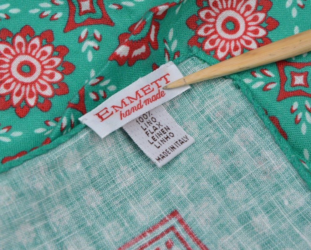 Emmett Hand Made Medaillon Einstecktuch aus Leinen - Grün & Rot