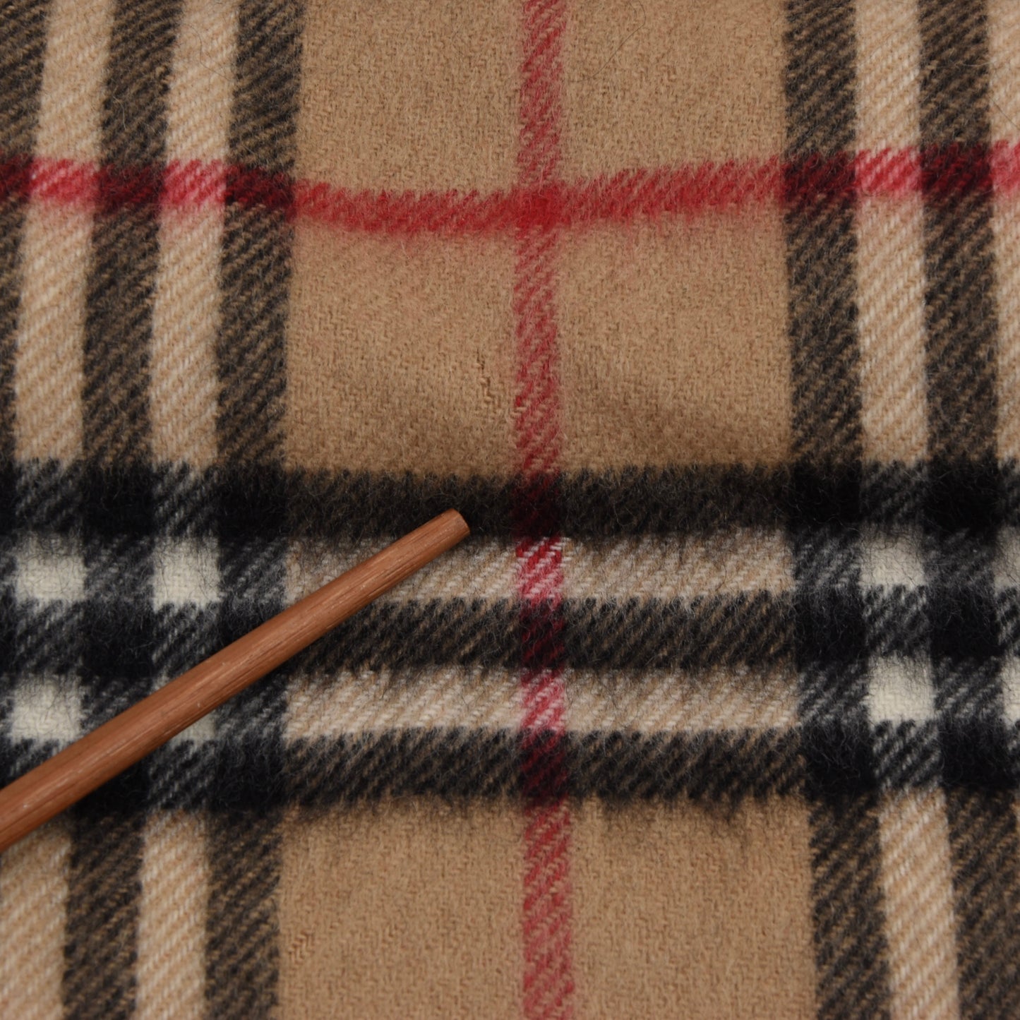 Burberry London Schal aus 100 % Kaschmir – Novacheck