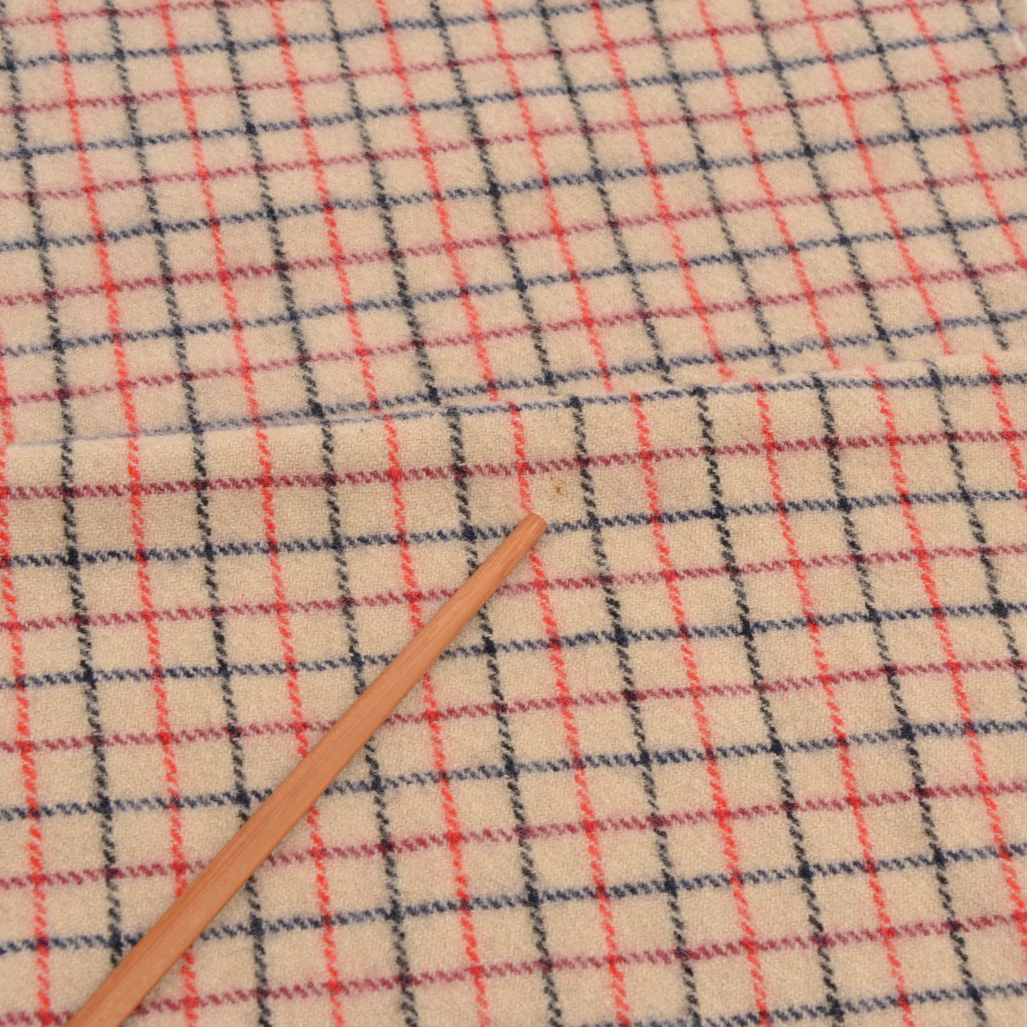 Dunn & Co. Graphcheck-Schal – Creme