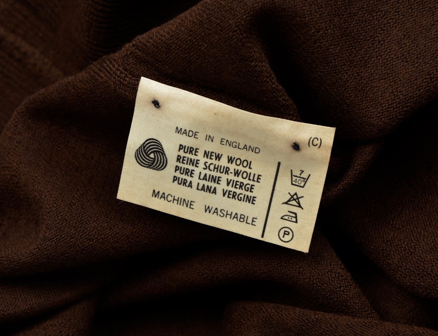 Knize Wien V-Neck Wool Sweater XL - Nut Brown