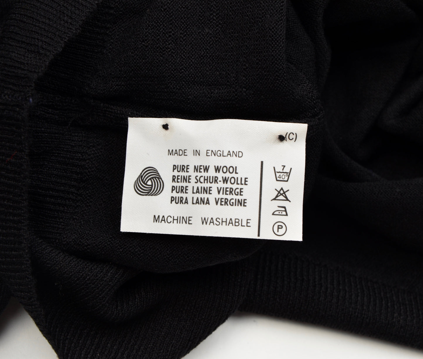 Knize Wien V-Neck Wool Sweater XL - Black