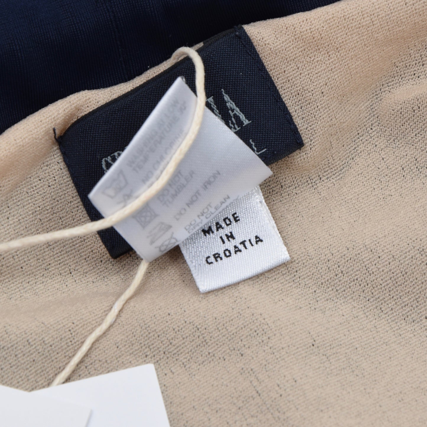 Grigio Perla Swimsuit Model Featured in James Bond Casino Royale Size L - Orange & Navy Blue