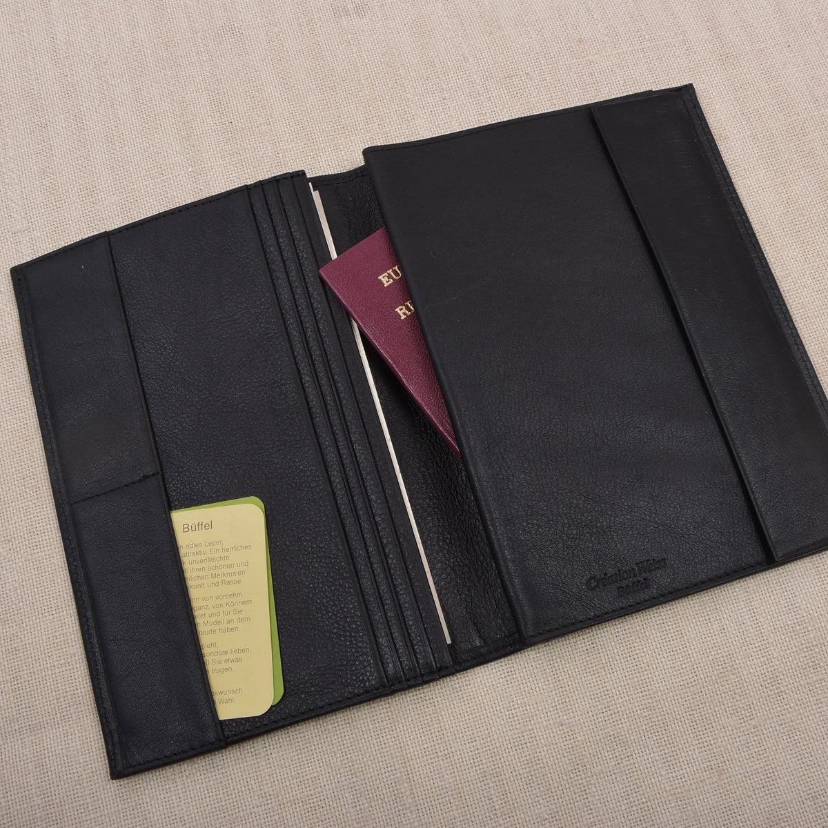 NOS Creation Weiss Büffelleder Reisebrieftasche - Schwarz