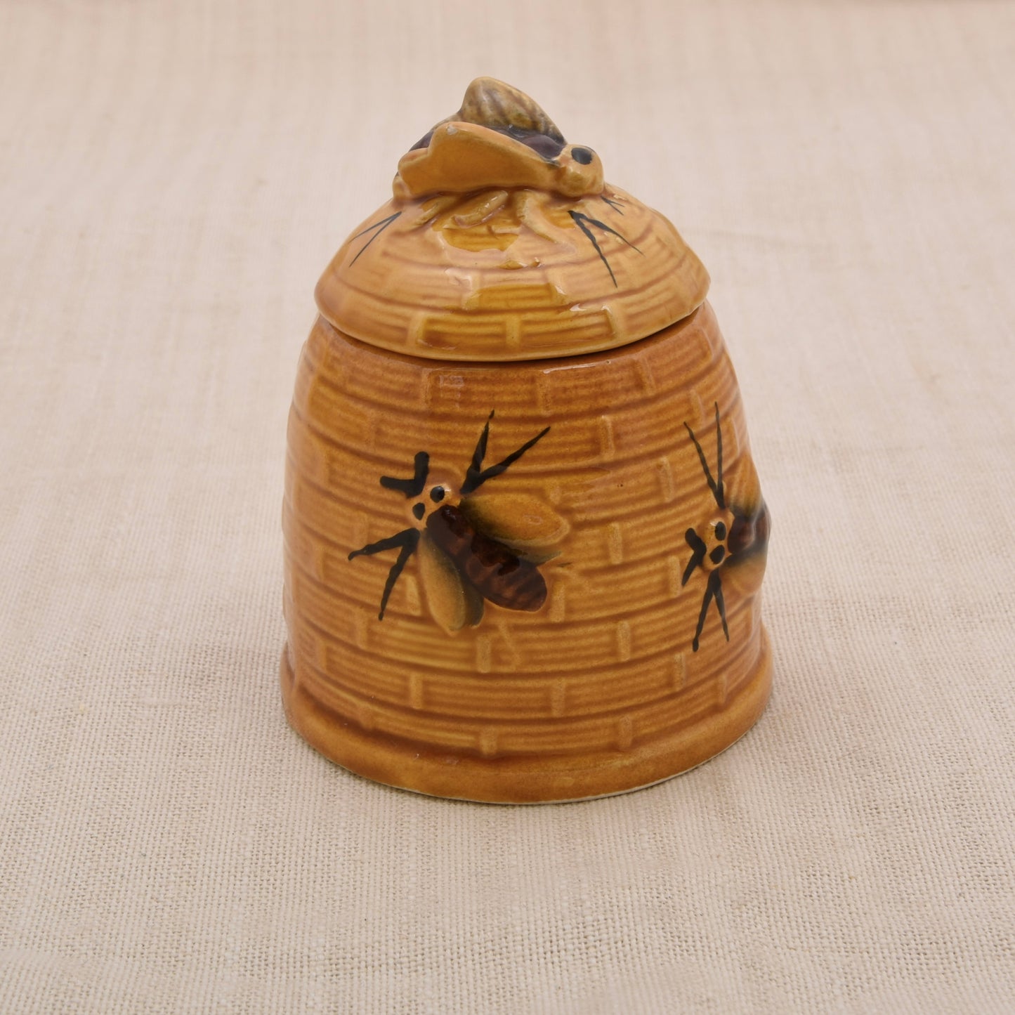 Vintage Keramik-Honigtopf in Bienenkorbform mit Bienen-Deckel