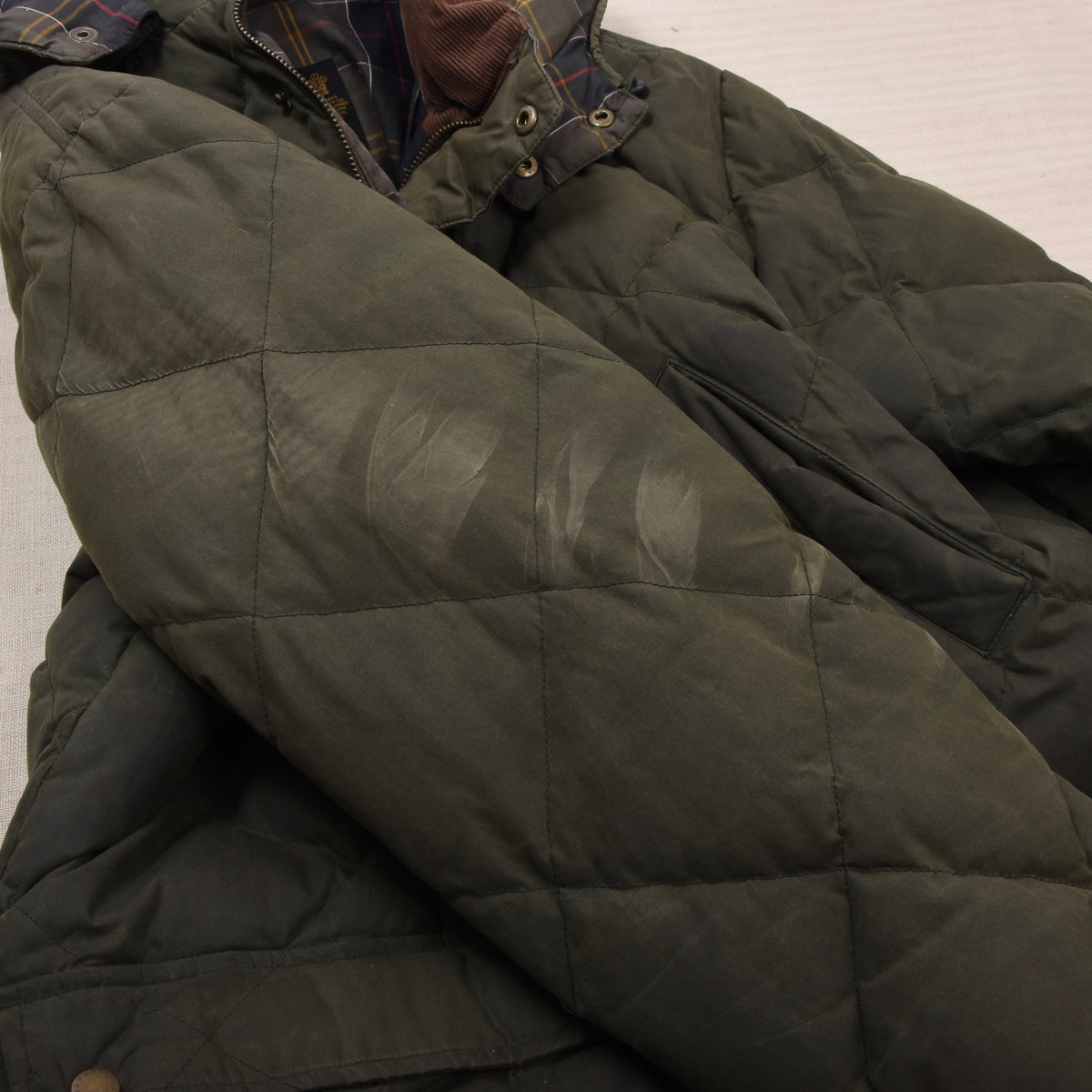 Barbour Waxed Baumwolle Daunen Pufferjacke (Explorer) Gr. M - Green