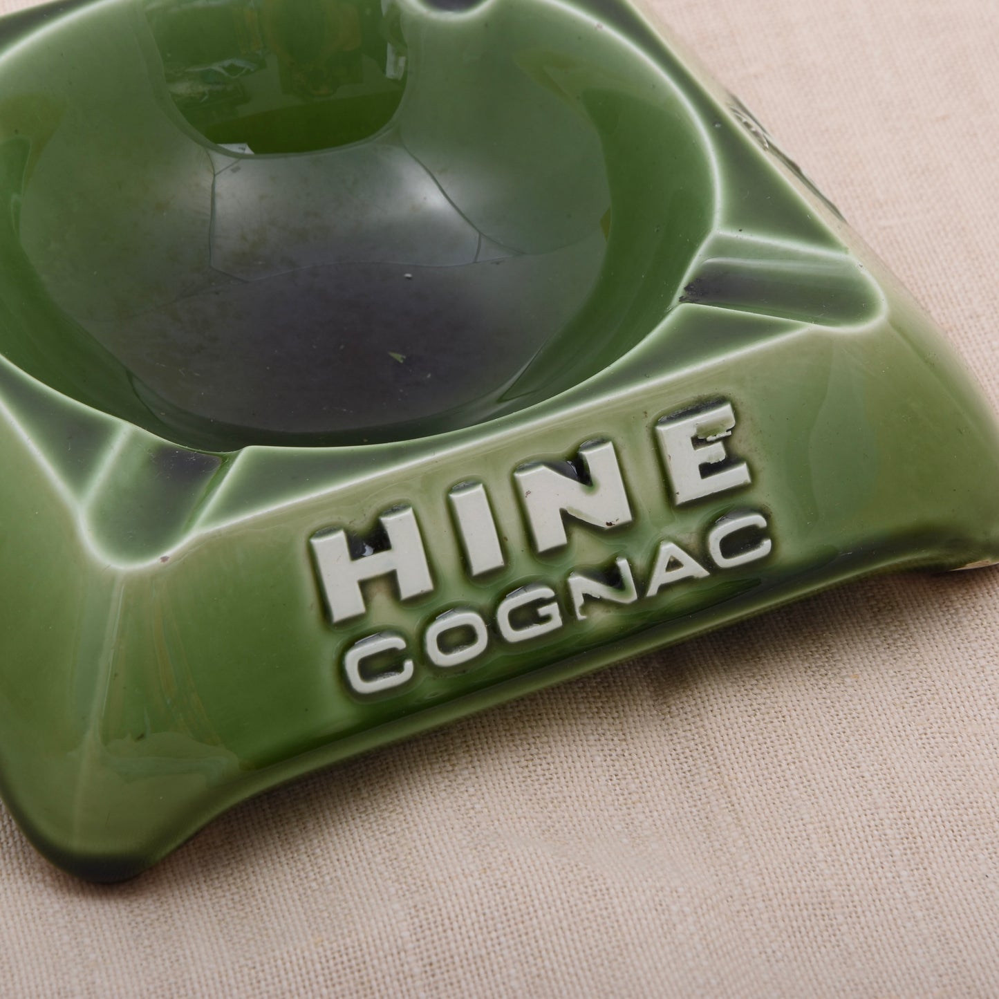 Vintage Hine Cognac Made in France Keramik-Aschenbecher – Grüner Werbeaschenbecher