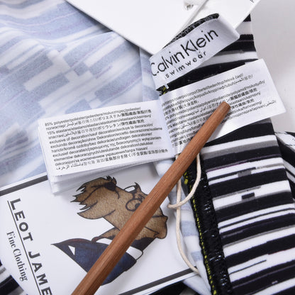 Neue Calvin Klein Badehose, Größe M, Schwarz/Weiß/Grau