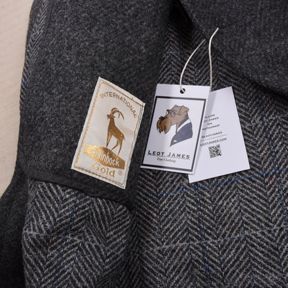 Vintage Steinbock Gold 100% Wool Tweed Overcoat Size 48 - Grey