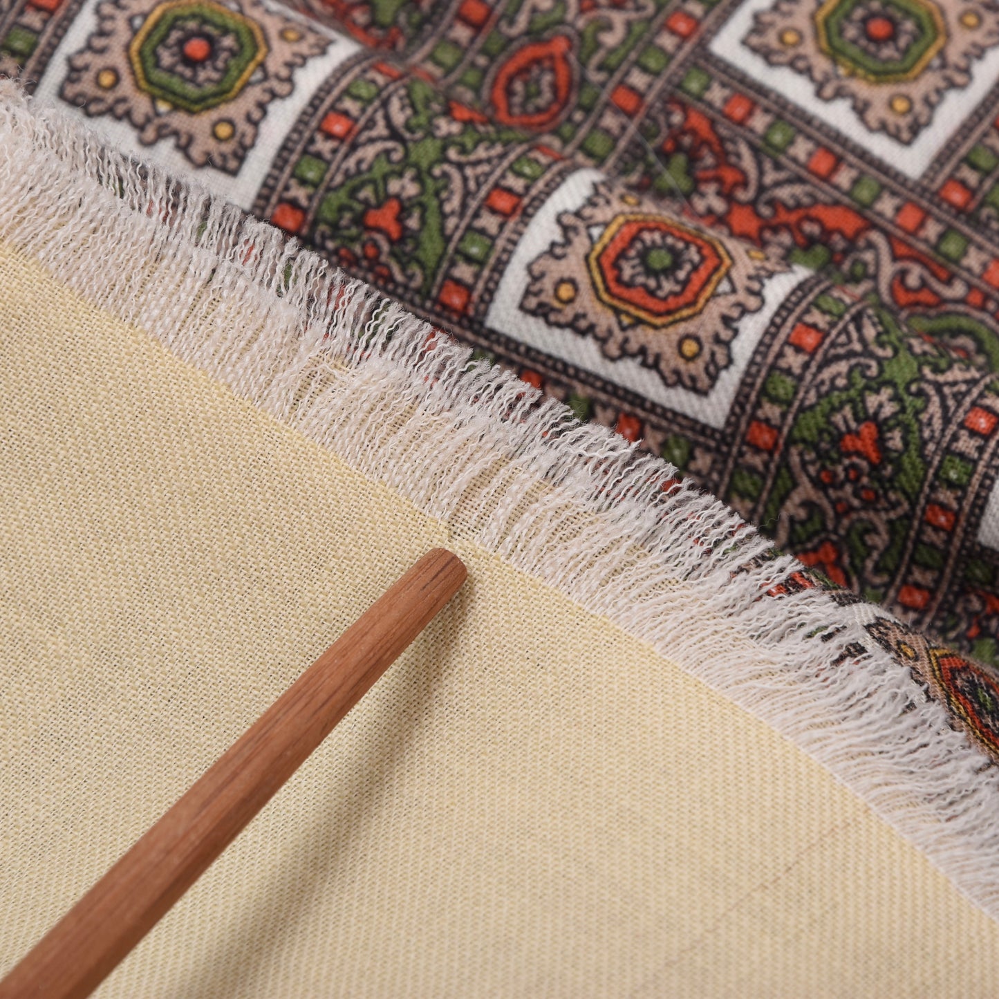 Zenith Classic Wool Challis Dress Scarf ca. 115cm - Red/Green