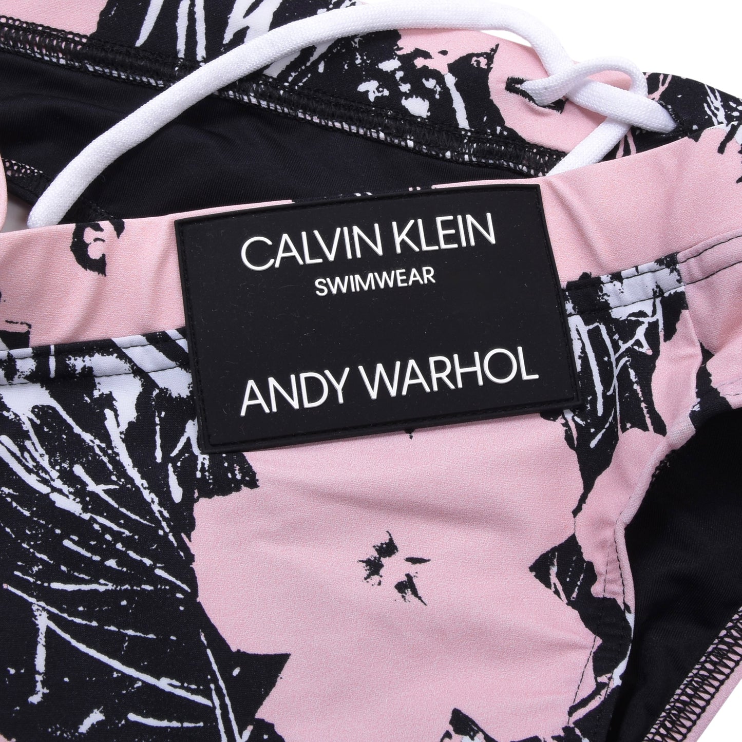 Neu mit Etikett: Andy Warhol x Calvin Klein Badehose, Größe M – Pink Hibiscus