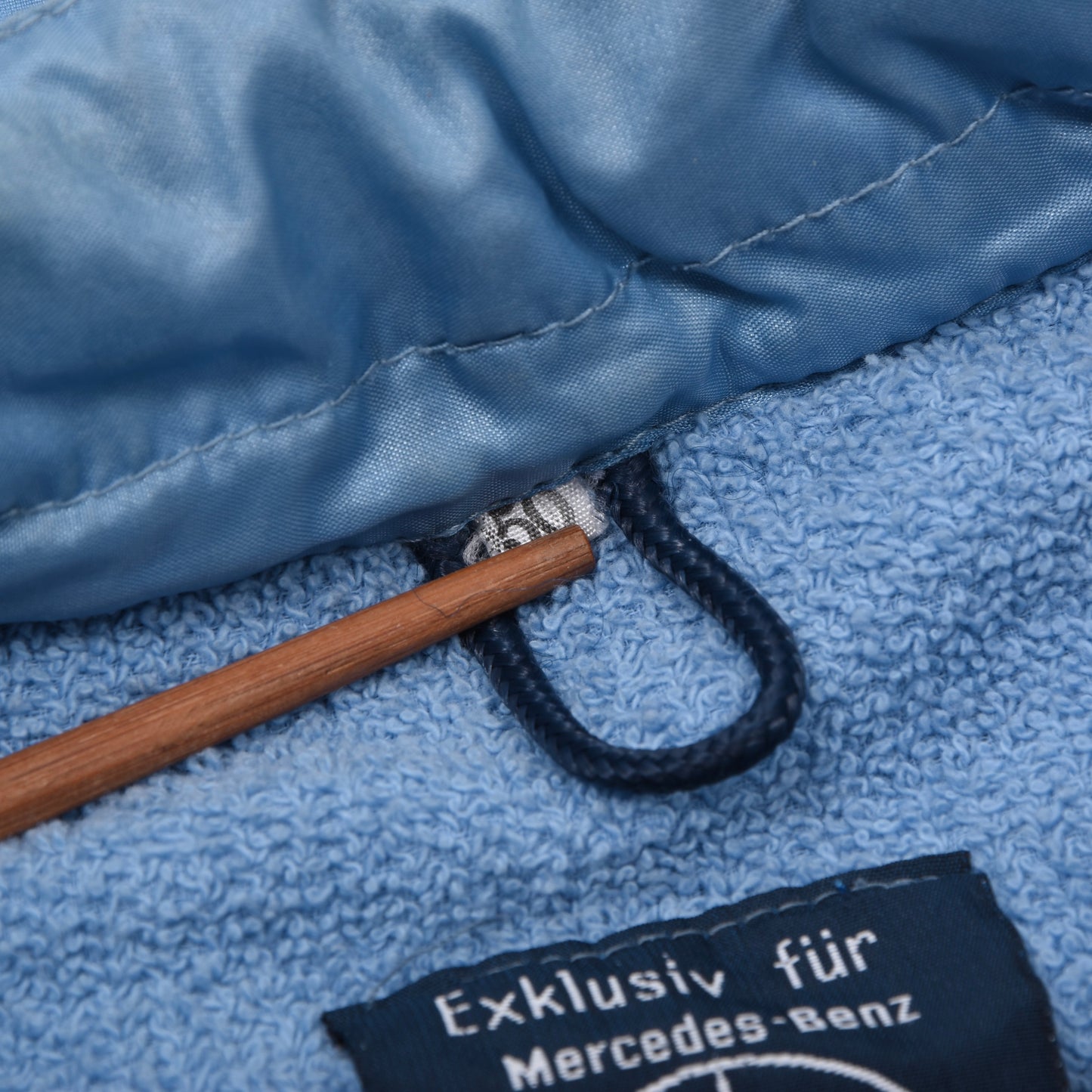 Vintage Mercedes-Benz Nylonjacke mit Frottee-Futter Größe 50 ca. 58cm - Hellblau