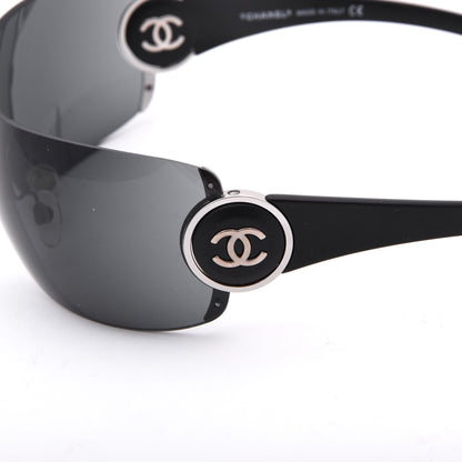 Vintage Chanel Y2K Sunglasses Mod. 6027 - Black/Grey