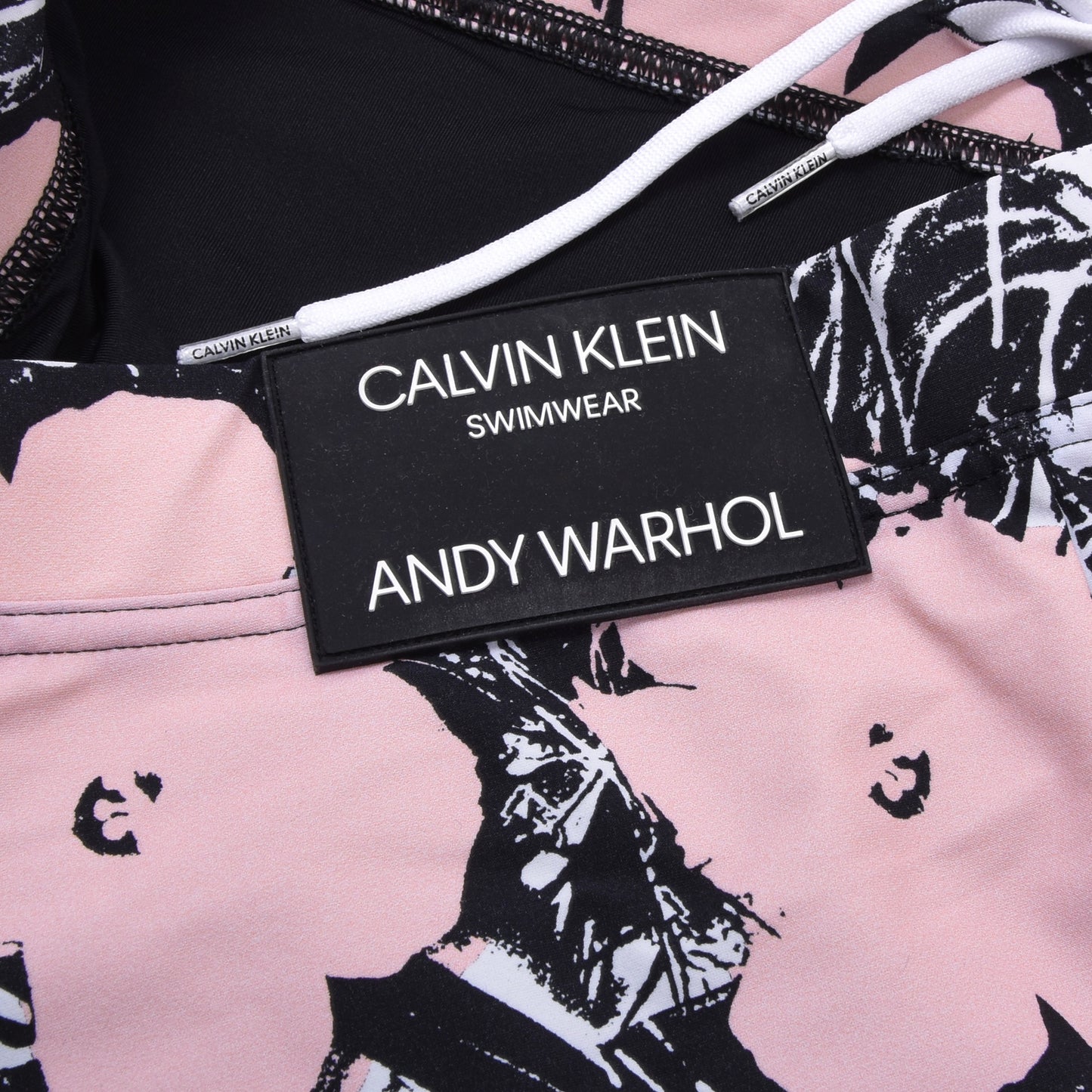 Neue Andy Warhol x Calvin Klein Badeshorts, Größe M – Pink Hibiscus