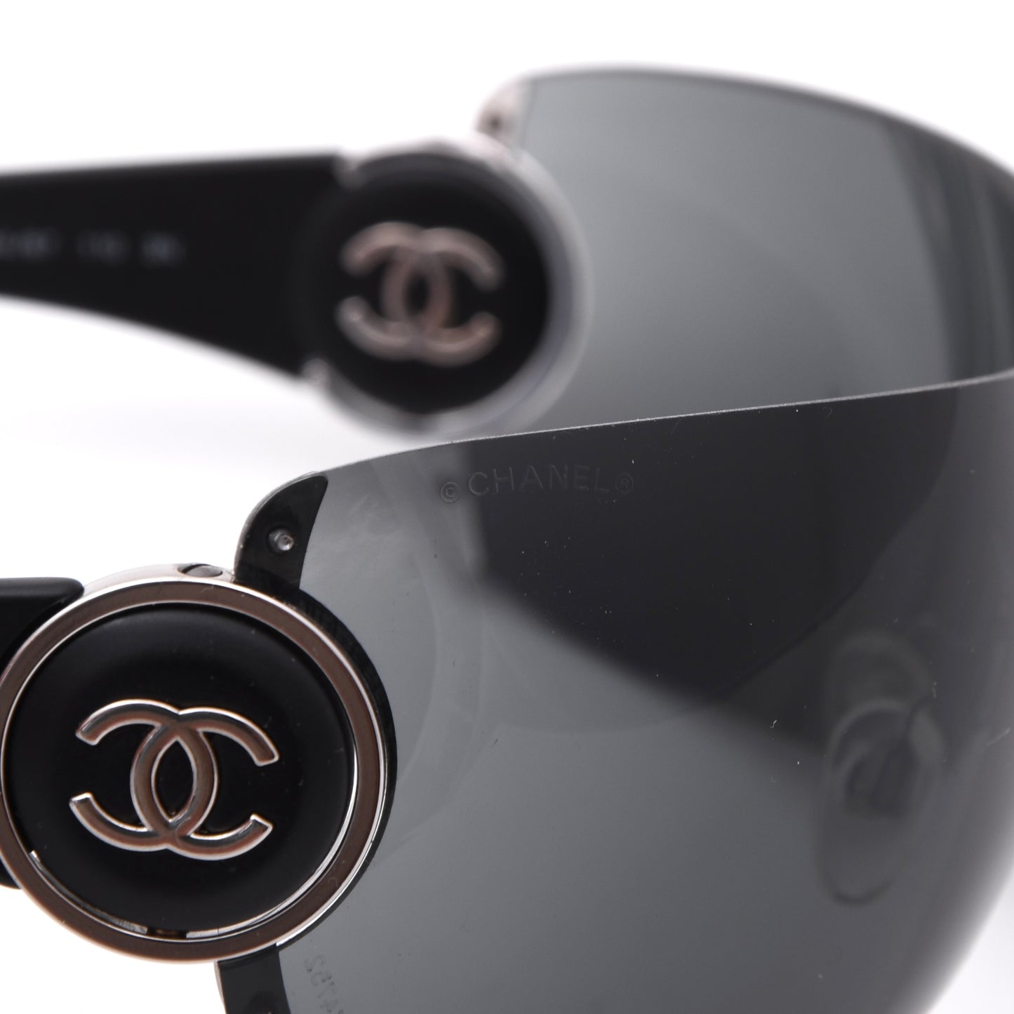 Vintage Chanel Y2K Sunglasses Mod. 6027 - Black/Grey