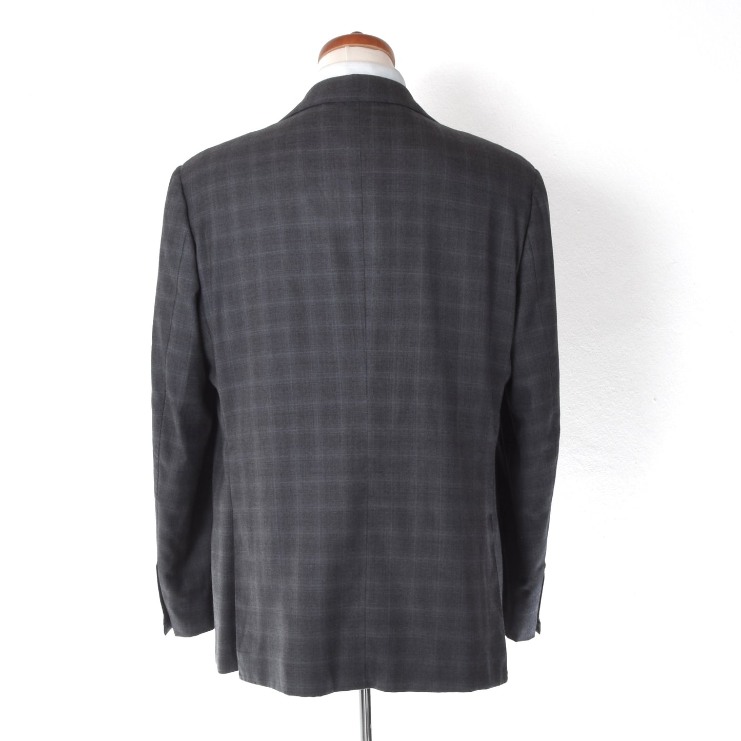 Kiton Napoli 13.2 Micron Wool Suit Size 54  ca. 57.5cm - Grey Plaid