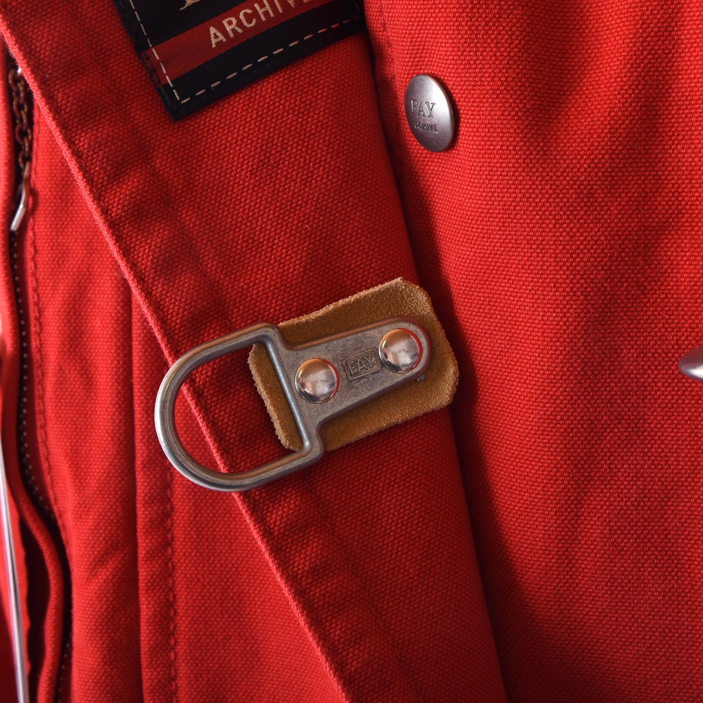 Fay Archive 4 Ganci Feuerwehrjacke, Größe L, Brustumfang ca. 63 cm – Rot