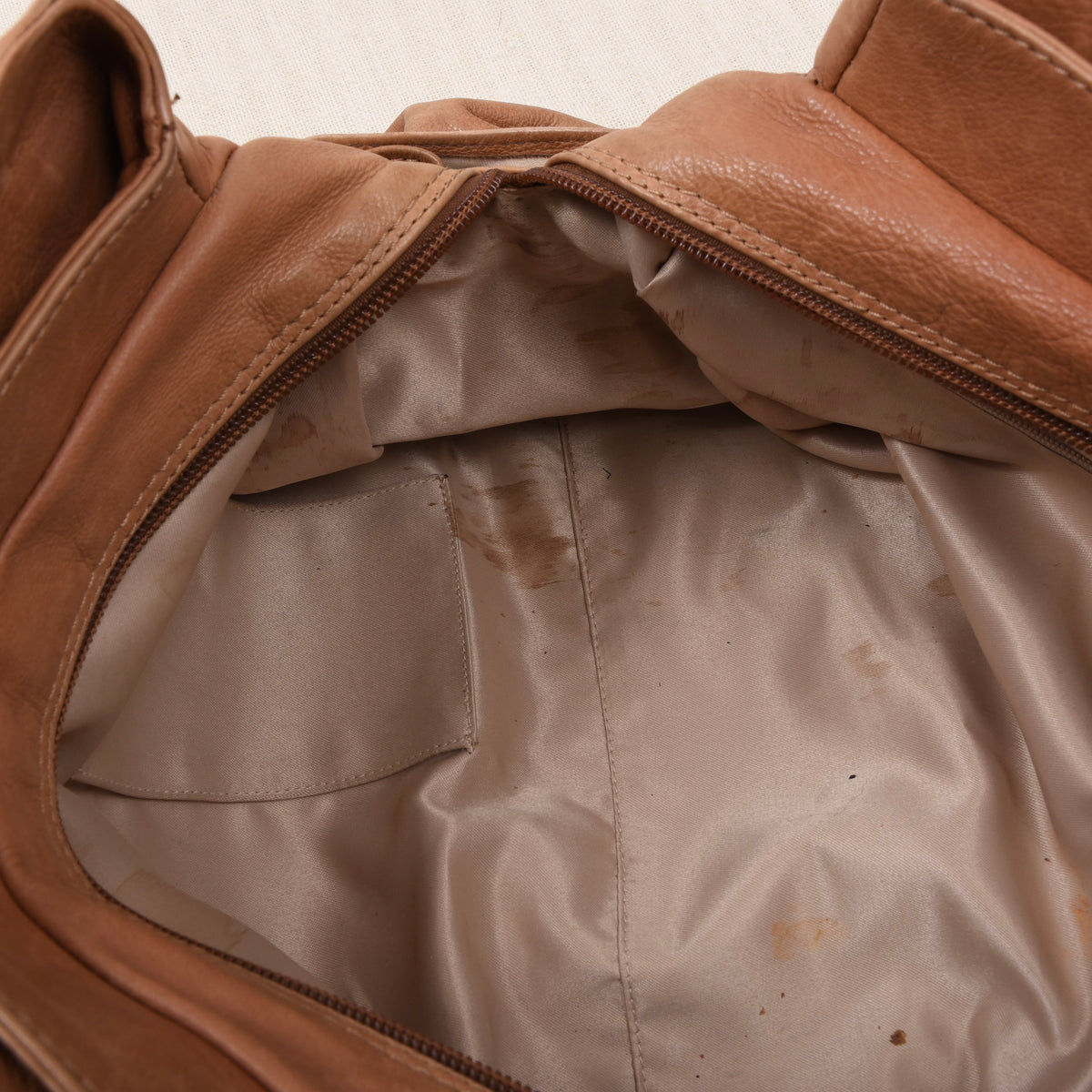 Stuart Weitzman Leder Handtasche Made in Spain - Tan