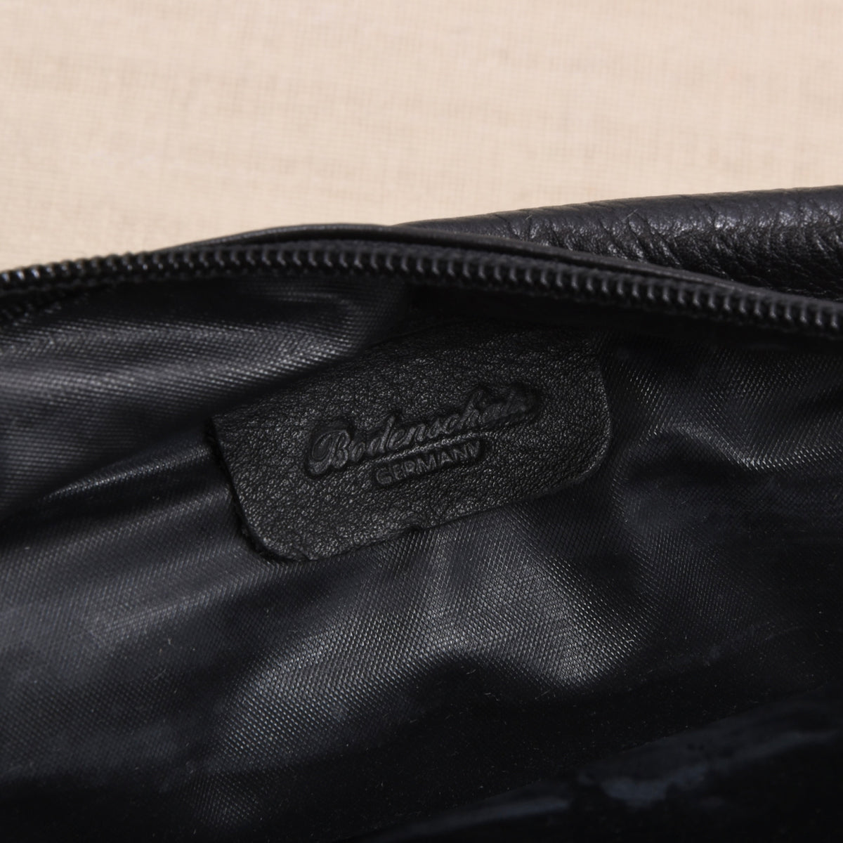 NOS Bodenschatz Germany Leather Toiletry Bag ca. 26.5cm - Black