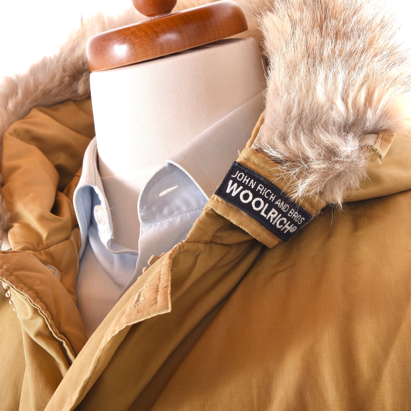 Woolrich Arctic Parka Feat. Coyote Hood Size M ca. 62cm - Beige/Tan