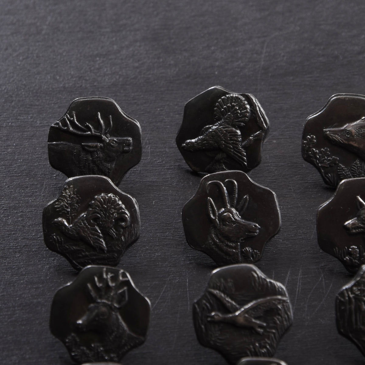 12x Vintage 800 Silber Trachtenknöpfe ca. 29.63g Graz – Jagdmotiv
