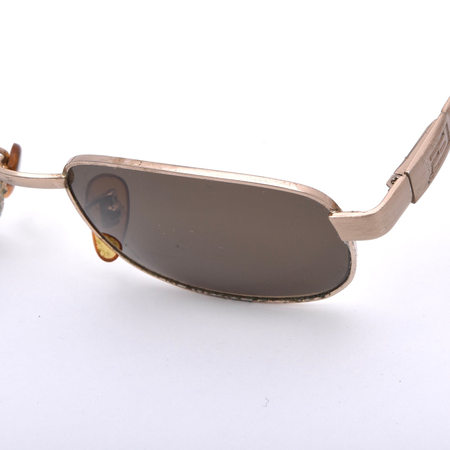 Vintage Fendi Sunglasses Model SL 7126 Col. H16 - Gold