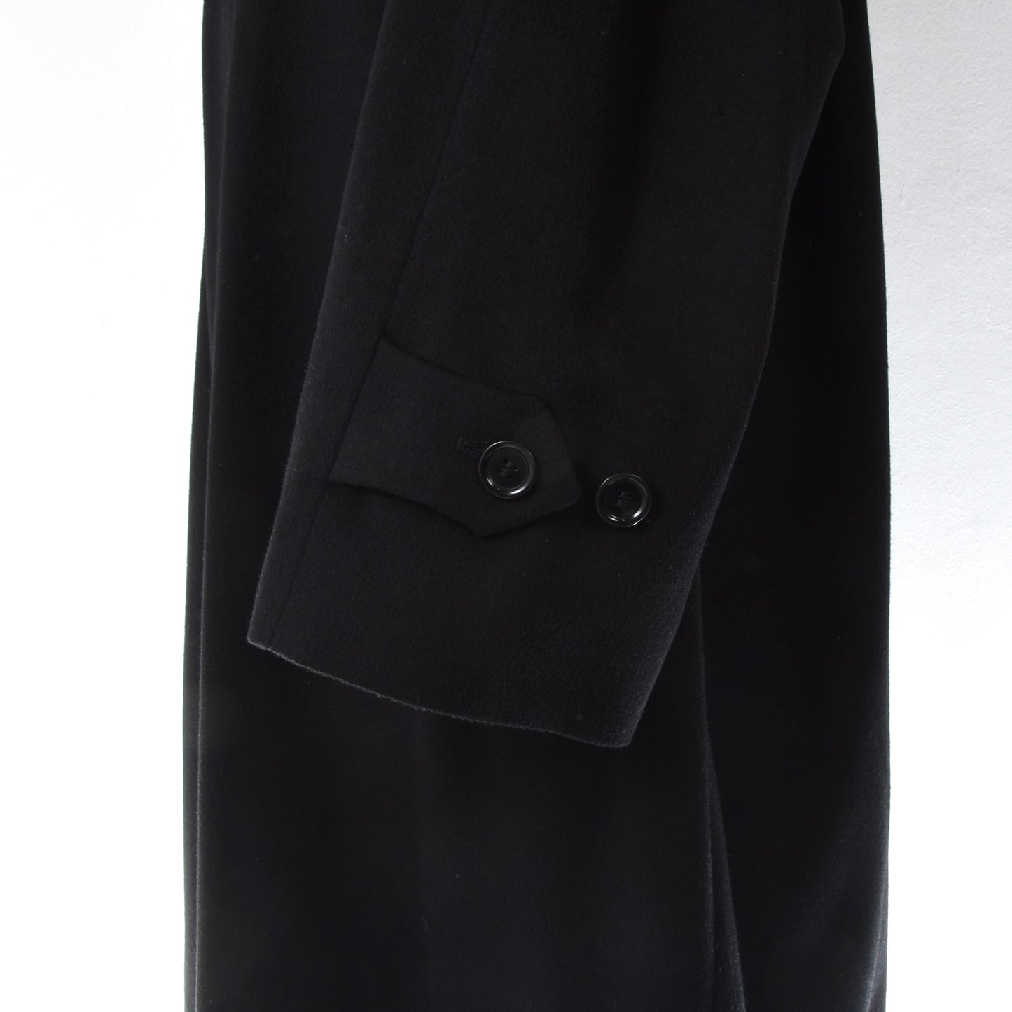 Schneiders Salzburg 100% Cashmere Overcoat Size 102 Chest ca. 67cm - Black