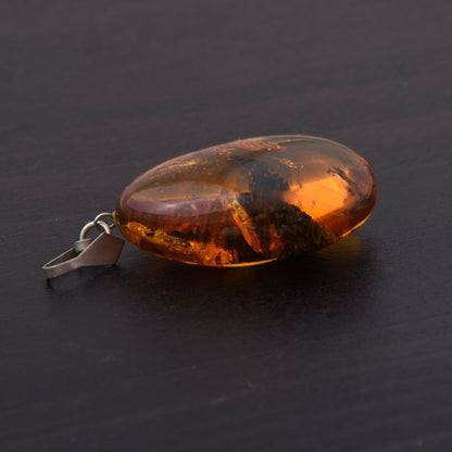 Vintage Amber Pendant With Inclusions ca. 6.84g