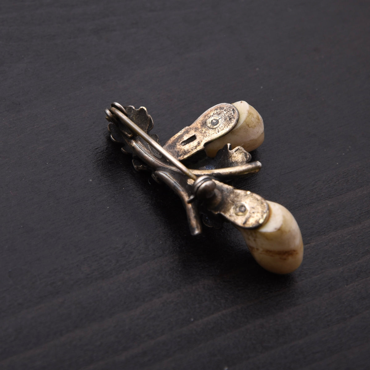 Vintage Jagd-Brosche 835 Silber mit Zwei Grandl ca. 4cm