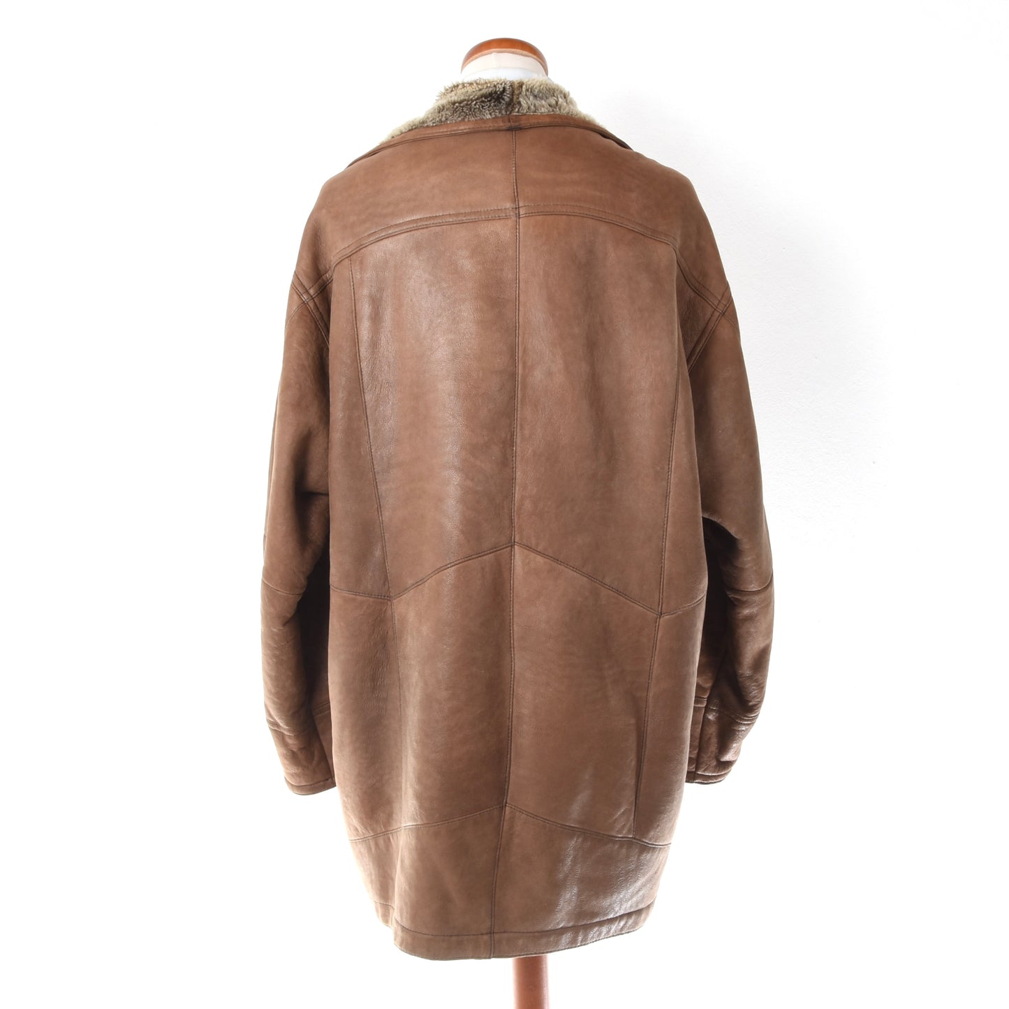 Vintage Christ Shearling Coat Size 54 Chest ca. 66cm - Brown