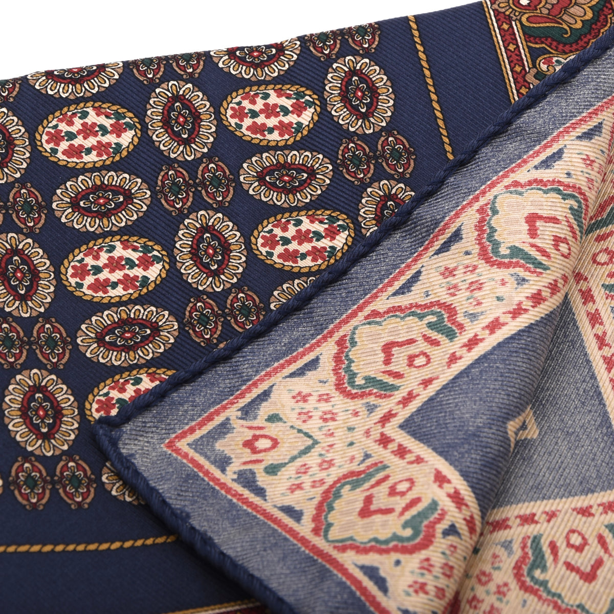 Klassik Seide Einstecktuch Made in Italy - Marineblau Neat