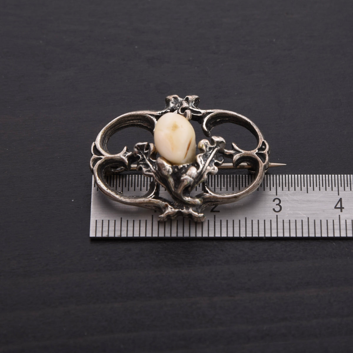 Vintage Jagd-Brosche 835 Silber mit Grandl ca. 3cm