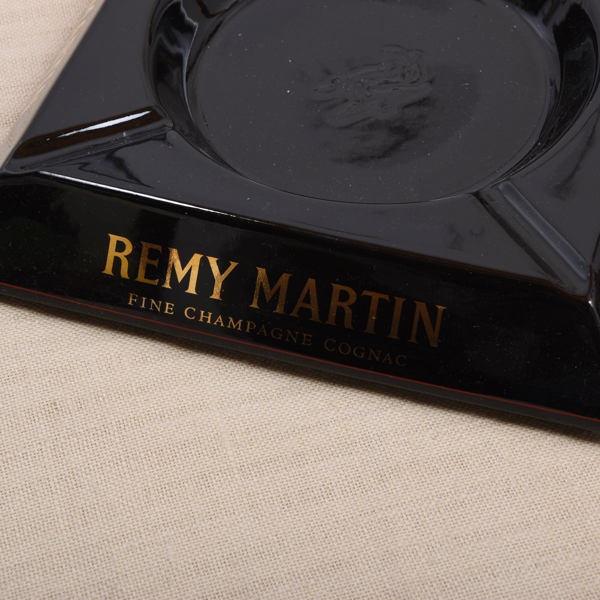 NIB Remy Martin Cigar Ashtray Made in France ca. 22cm - Black/Gold