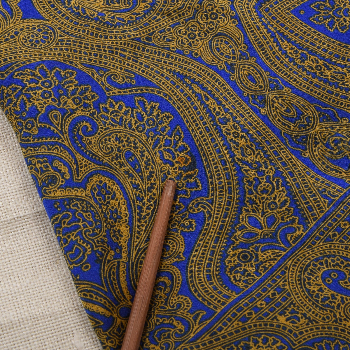 Etro Milano 100% Silk Scarf 171cm Made in Italy - Blue/Yellow Paisley