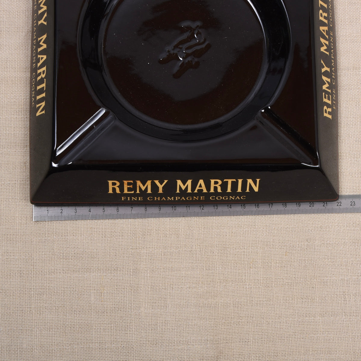 NIB Remy Martin Cigar Ashtray Made in France ca. 22cm - Black/Gold