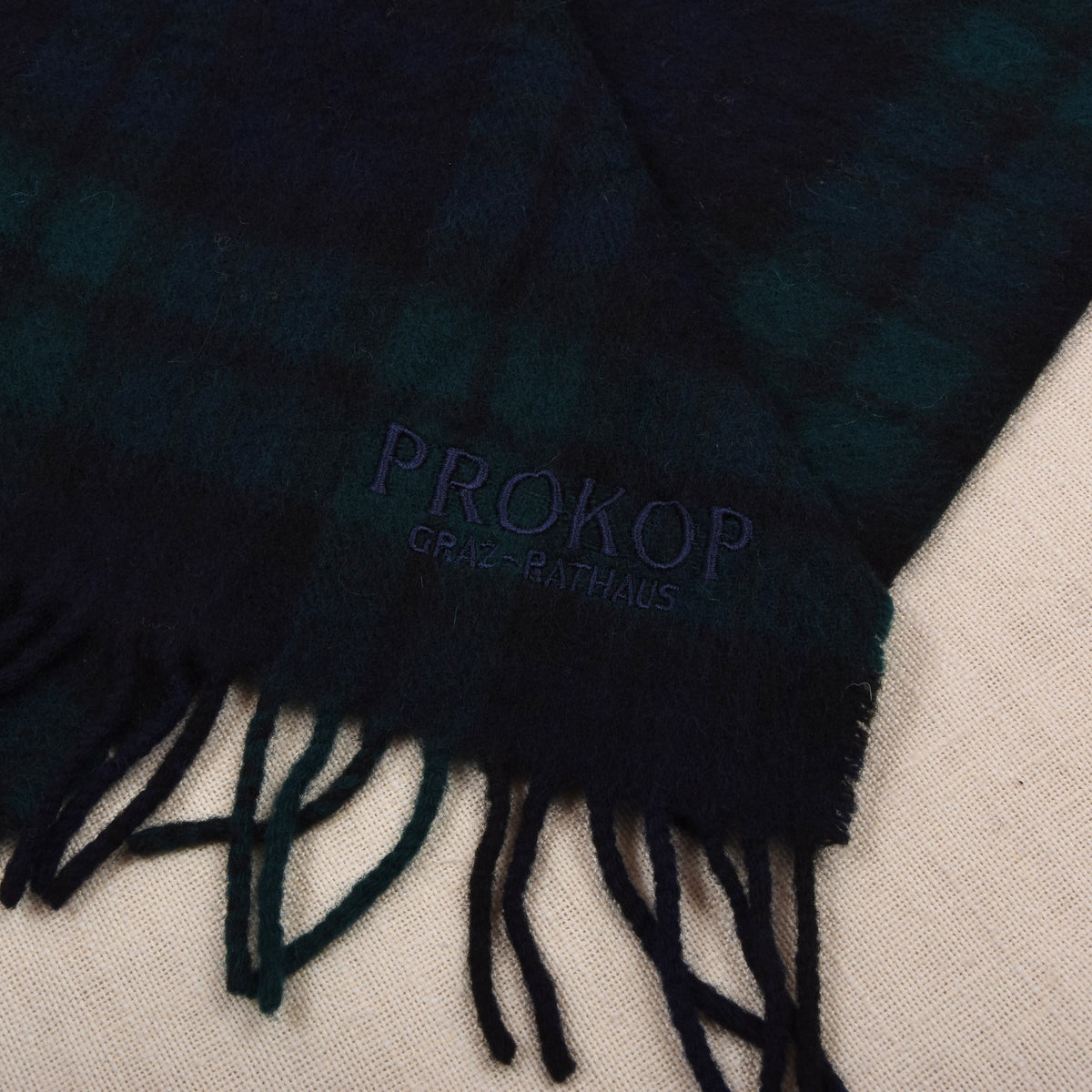 Vintage Johnstons of Elgin 100% Wool Scarf Made in Scotland ca. 139cm - Blackwatch