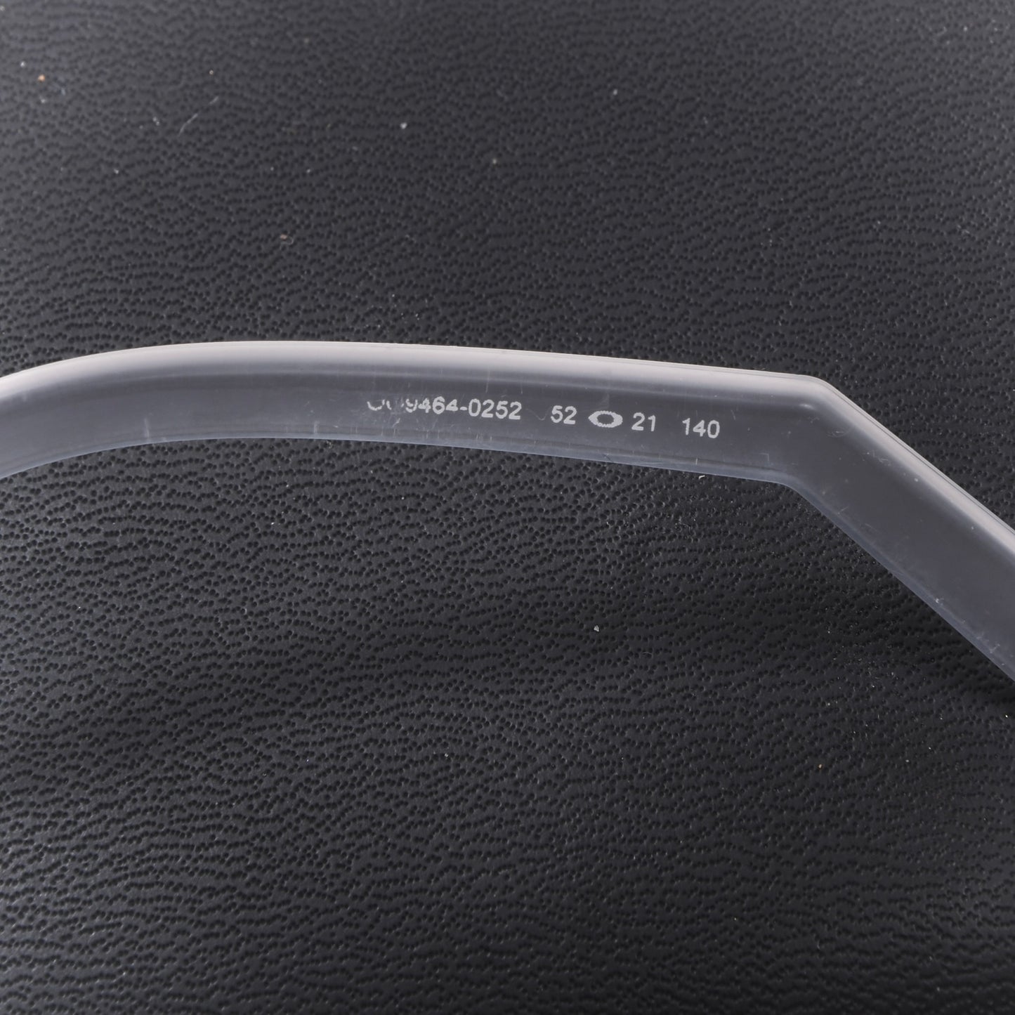 Oakley HSTN OO9464-0252 Sonnenbrille - Matt Klar/Prizm Violet