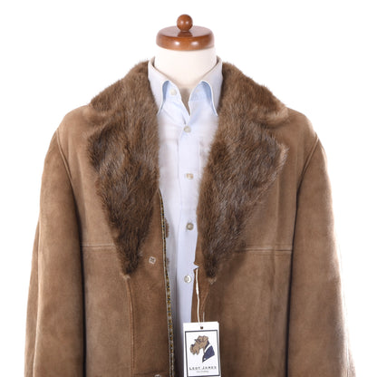 Lammfellmantel mit Pelzkragen, Brustumfang ca. 60 cm – Braun