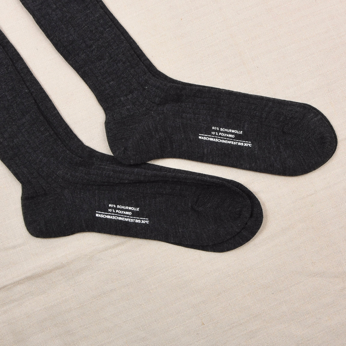 NOS Pascal Wolle Socken Gr. 11/42 Made in Austria - Grau