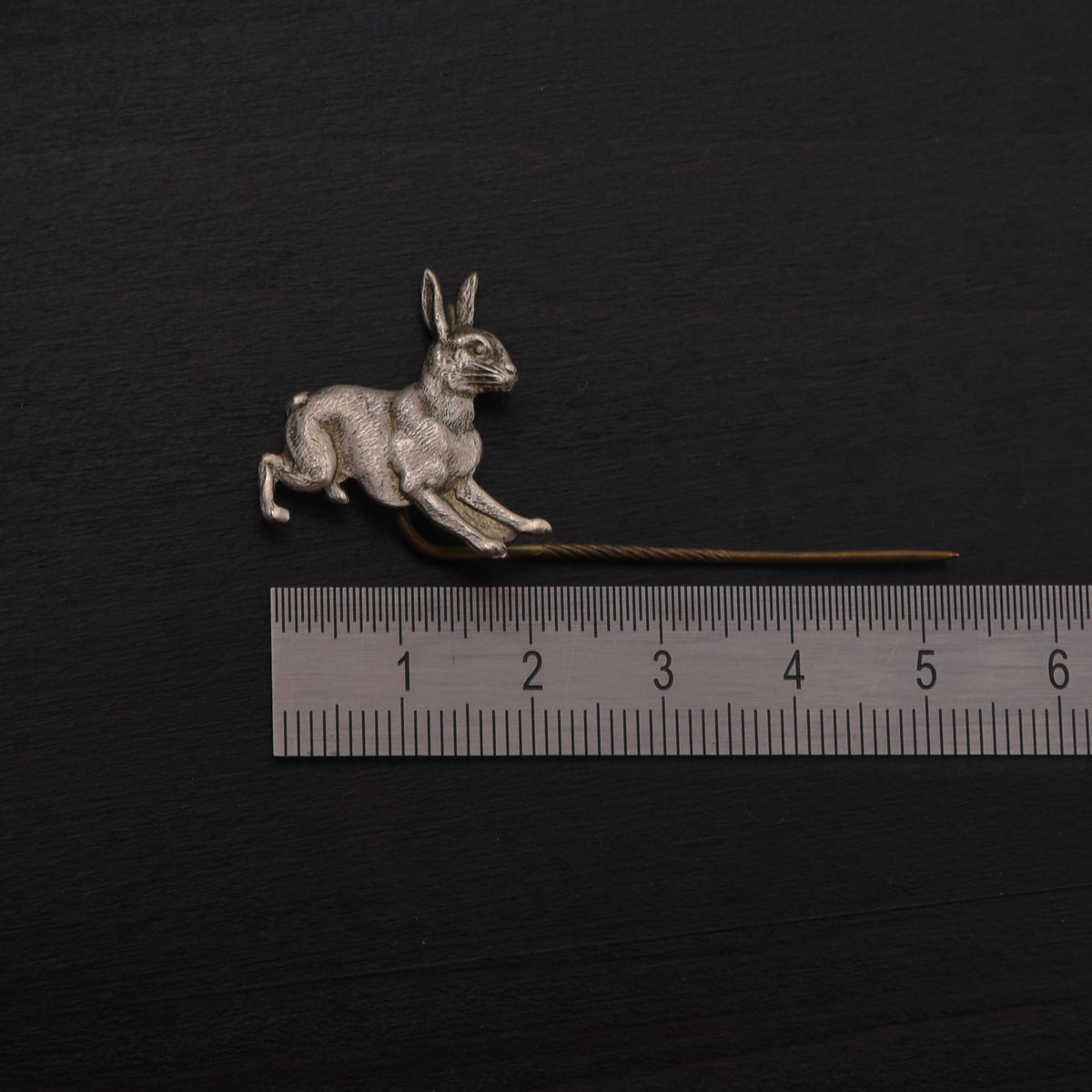 Vintage Hare Metal Stick Pin ca. 5.4cm