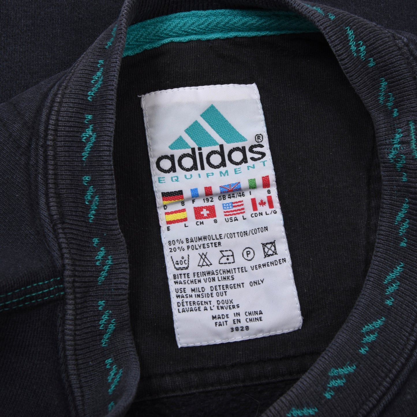 Vintage Adidas Equipment Sweatshirt Größe D8 ca. 63,5cm - Rückseite