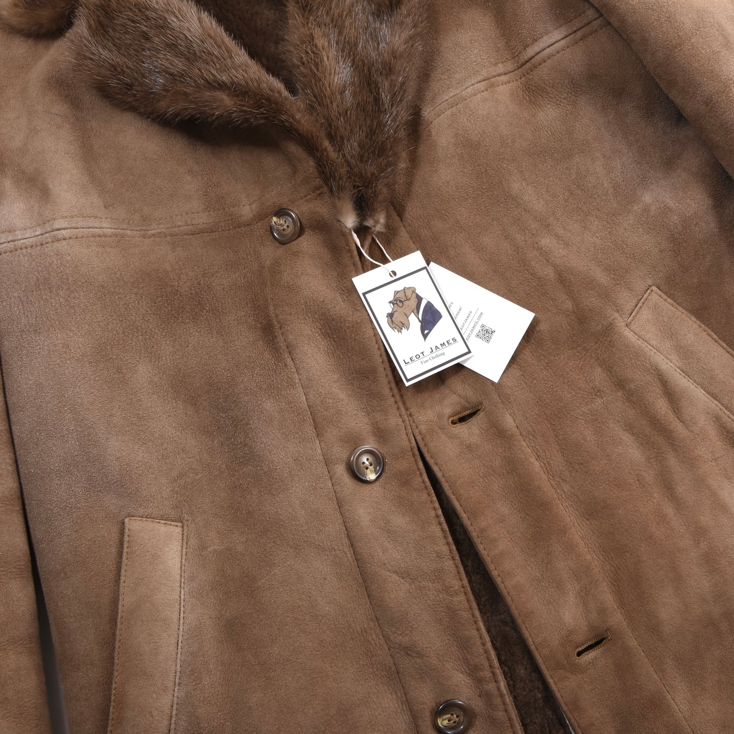 Lammfellmantel mit Pelzkragen, Brustumfang ca. 60 cm – Braun