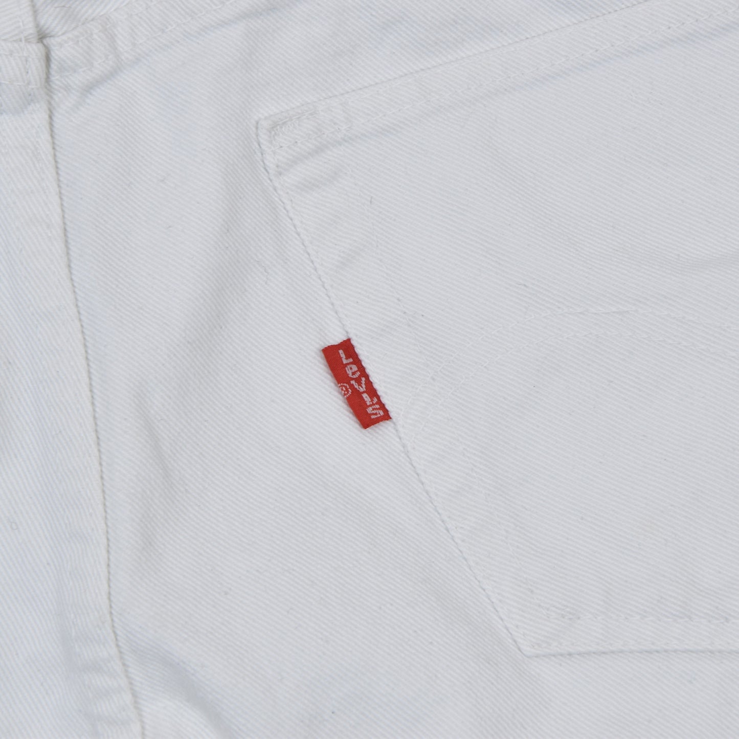 Vintage Levi's 501 Made in USA Size W35 L36 - White