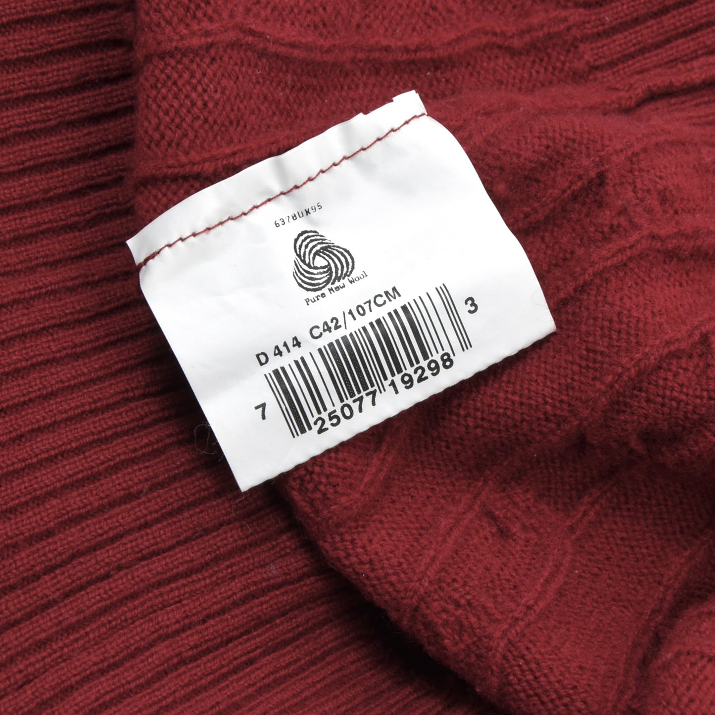Barbour Cableknit Sweater D414 Size C42/107cm - Red