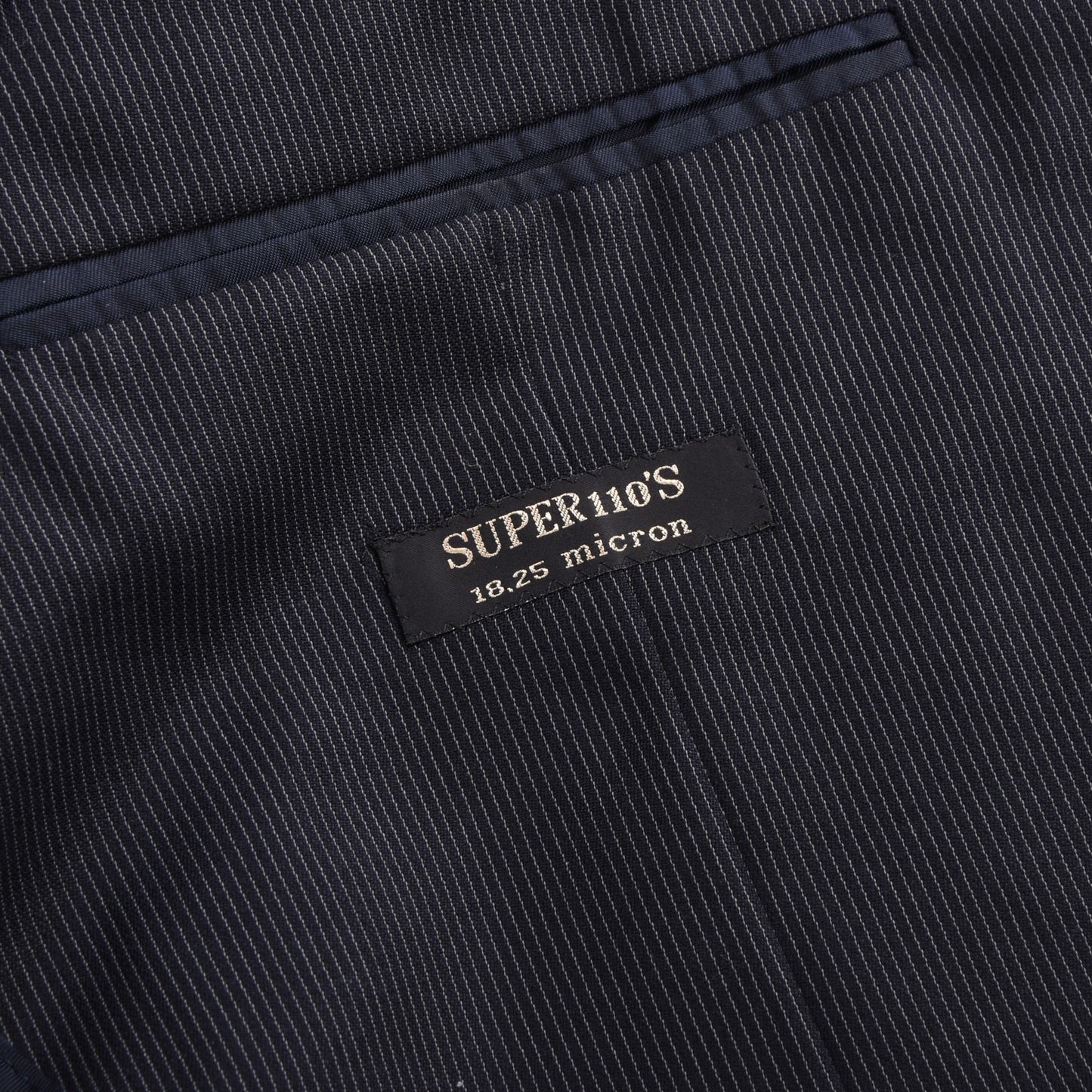 Corneliani 100% Wolle 18,25 Mikron Anzug Größe 48 Brust ca. 50,5cm - Nadelstreifen