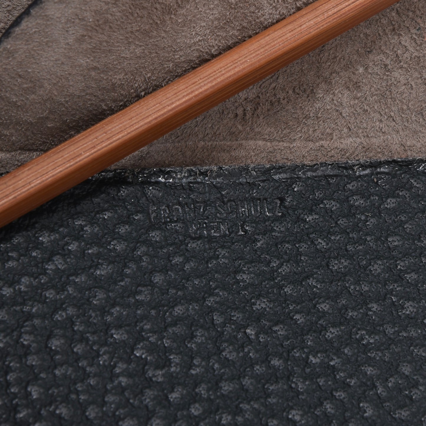 F. Schulz Wien Leather Coin Wallet - Black