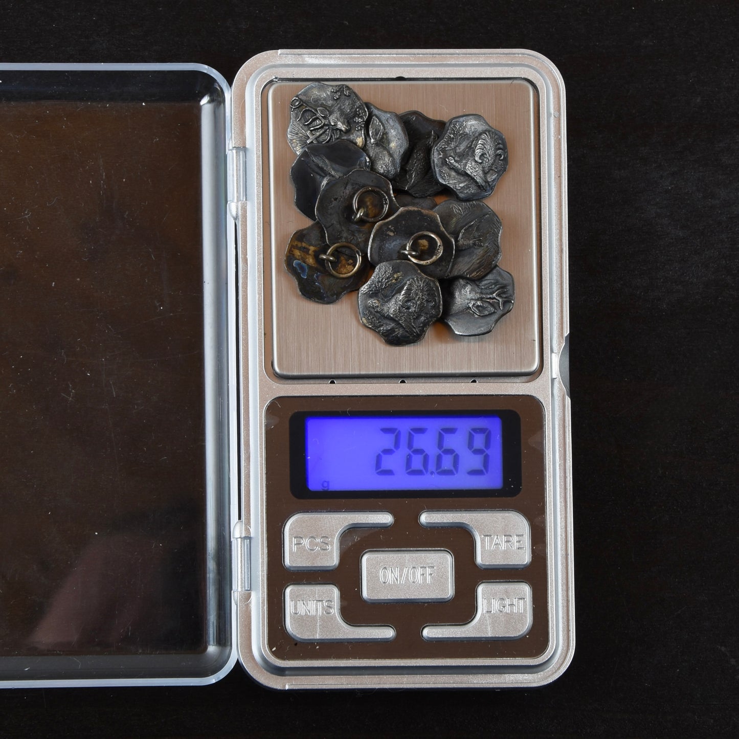 12x .800 Silver Trachten Buttons ca. 26.69g - Hunting Motif